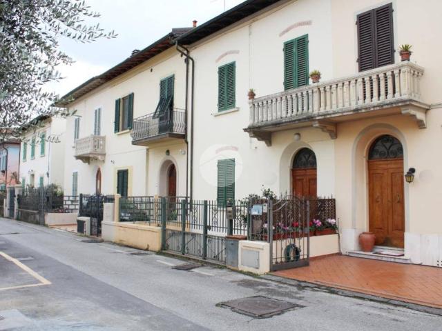Villa Indipendente in vendita a Pontelungo, Pistoia