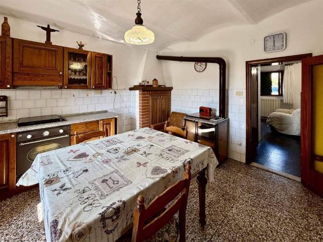 Villa Indipendente in vendita a Podere San Luigi, Pistoia