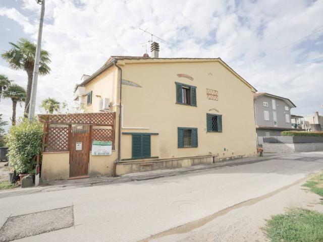 Villa Indipendente in vendita a Pistoia, Toscana