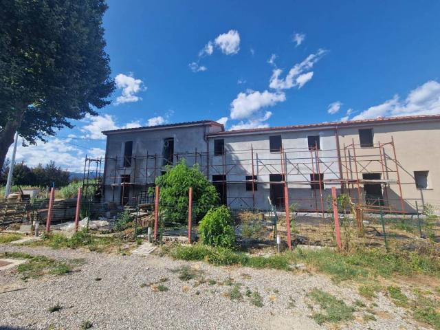 Villa Indipendente in vendita a Barile, Pistoia