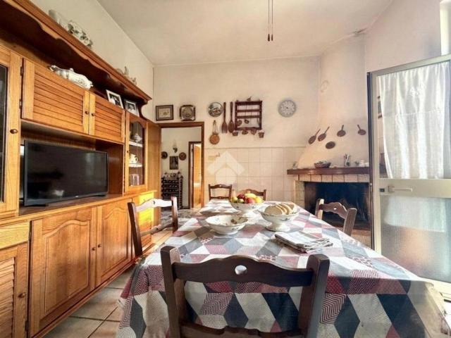 Villa Indipendente in vendita a Pistoia, Toscana