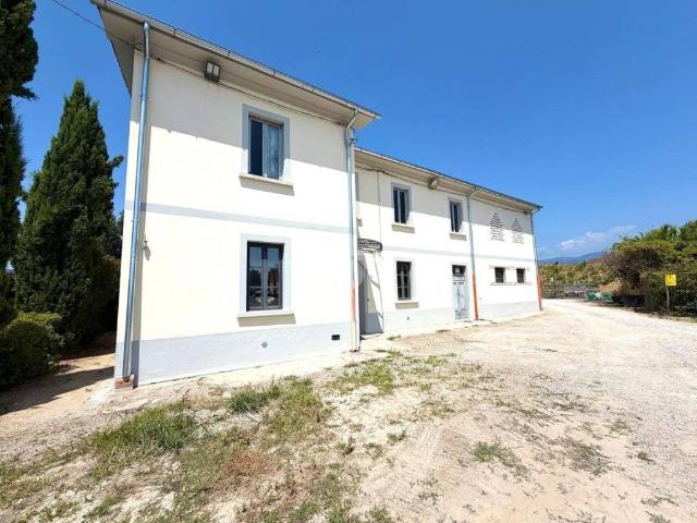 Villa Indipendente in vendita a Pistoia, Toscana