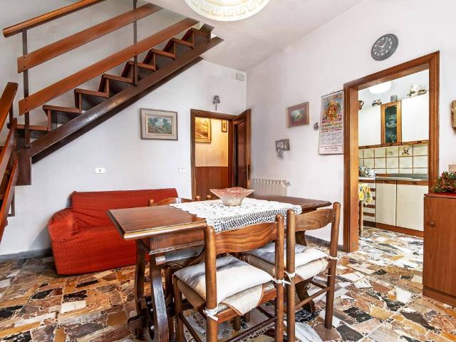 Villa Indipendente in vendita a Pistoia, Toscana