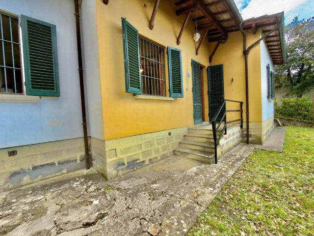 Villa Indipendente in vendita a Pistoia, Toscana