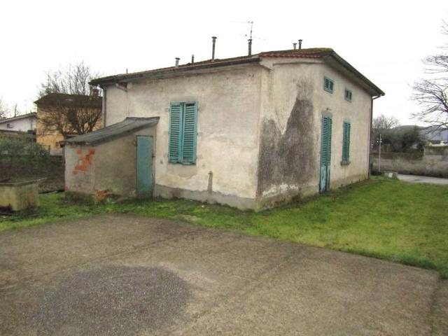 Villa Indipendente in vendita a Piuvica, Pistoia