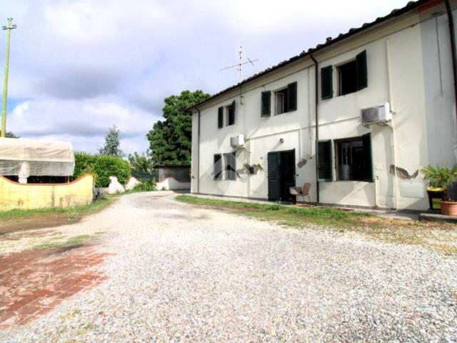 Villa Indipendente in vendita a San Pierino Casa al Vescovo, Pistoia