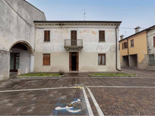 Villa Indipendente in vendita a Piubega, Lombardia