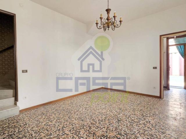 Villa Indipendente in vendita a Pizzighettone, Lombardia