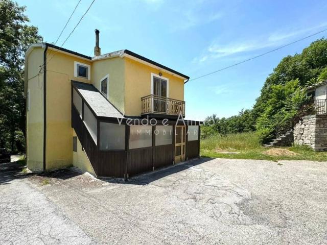 Villa Indipendente in vendita a Pizzoferrato, Abruzzo