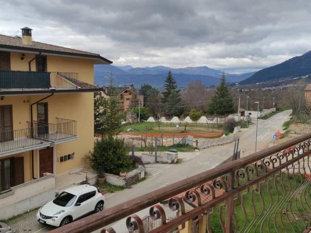 Villa Indipendente in vendita a Pizzoli, Abruzzo
