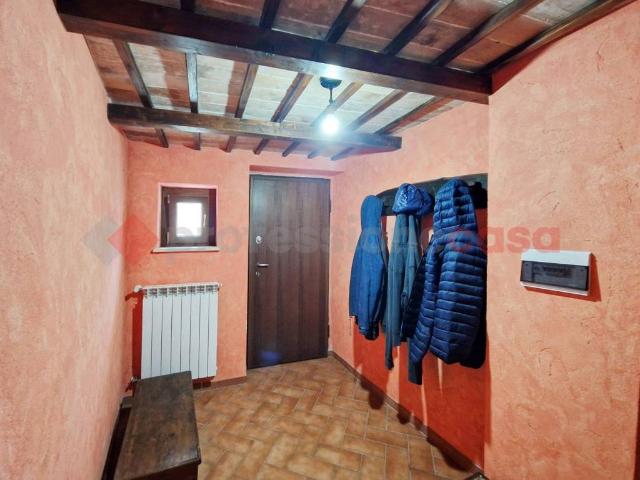 Villa Indipendente in vendita a Pizzoli, Abruzzo