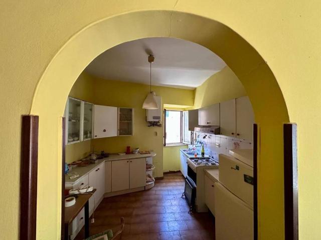 Villa Indipendente in vendita a Pizzoli, Abruzzo