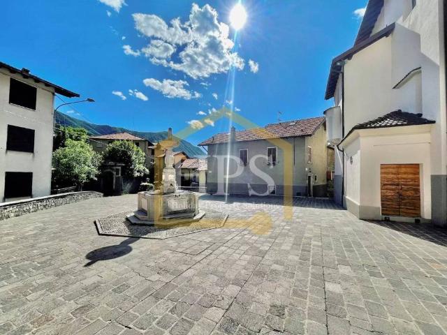 Villa Indipendente in vendita a Plesio, Lombardia
