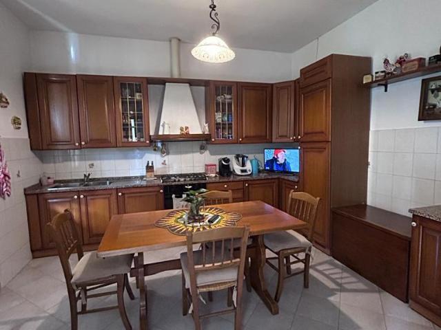 Villa Indipendente in vendita a Unione di comuni Montana Lunigiana, Podenzana