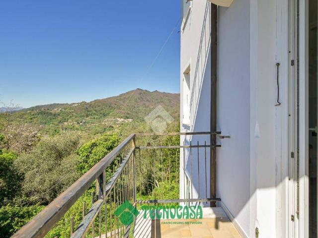 Villa Indipendente in vendita a Unione di comuni Montana Lunigiana, Podenzana