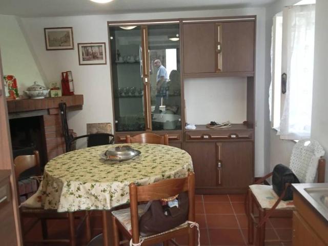 Villa Indipendente in vendita a Unione di comuni Montana Lunigiana, Podenzana