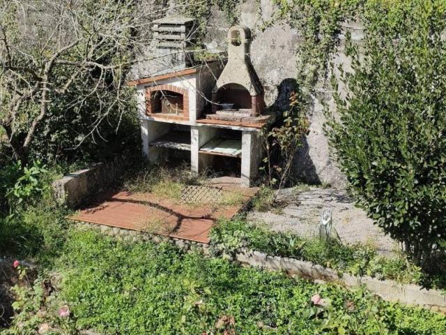 Villa Indipendente in vendita a Bagni, Podenzana