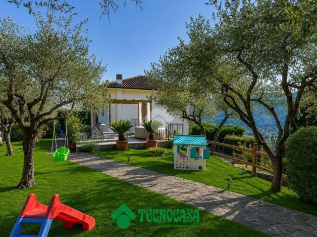 Villa Indipendente in vendita a Unione di comuni Montana Lunigiana, Podenzana