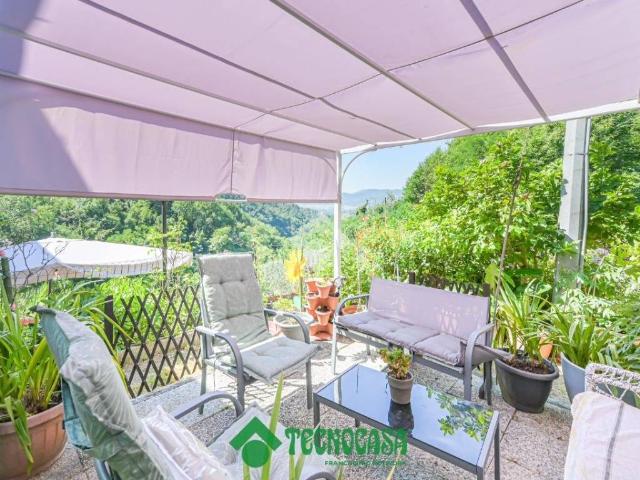 Villa Indipendente in vendita a Unione di comuni Montana Lunigiana, Podenzana