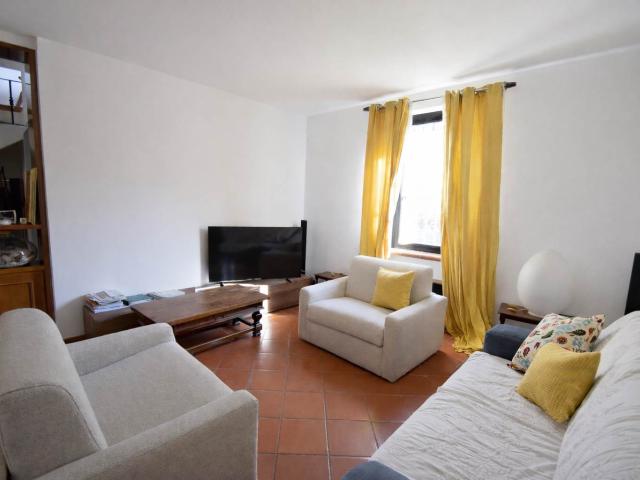 Villa Indipendente in vendita a Podenzano, Reggio Emilia