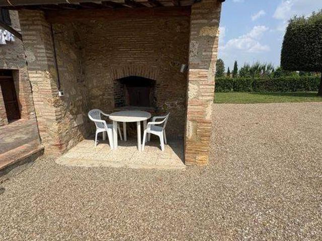Villa Indipendente in vendita a Lecchi, Toscana
