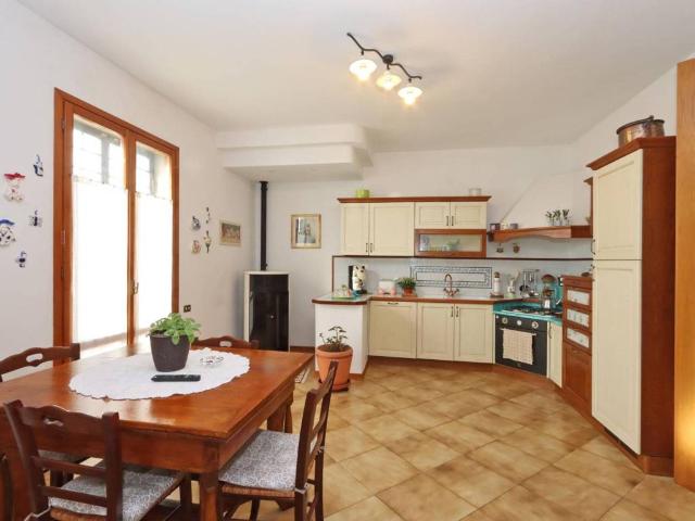 Villa Indipendente in vendita a Bellavista, Lecchi