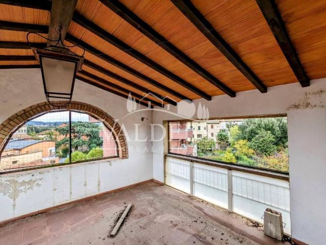Villa Indipendente in vendita a Lecchi, Toscana
