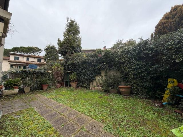 Villa Indipendente in vendita a Papaiano, Lecchi
