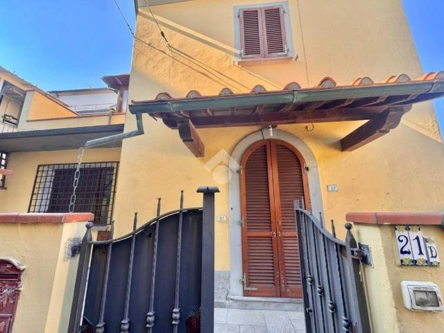Villa Indipendente in vendita a Poggetto, Poggio A Caiano
