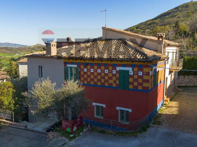 Villa Indipendente in vendita a Marche, Macerata
