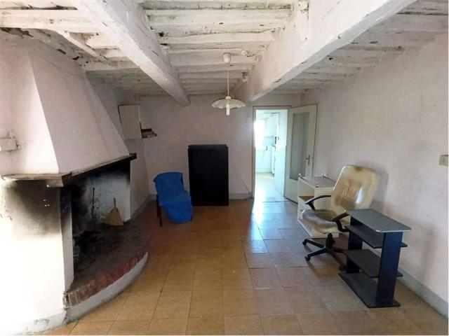 Villa Indipendente in vendita a Unione di comuni Valmarecchia, Gemmiano