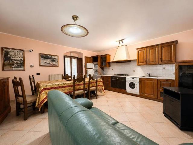 Villa Indipendente in vendita a Poggiridenti, Lombardia