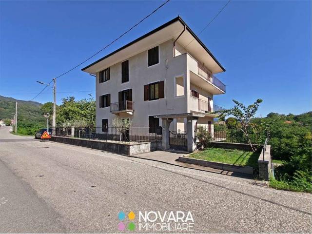 Villa Indipendente in vendita a Berzonno, Pogno