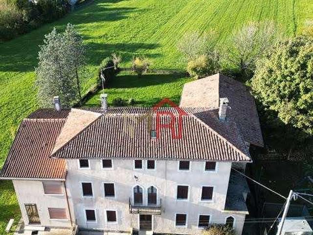 Villa Indipendente in vendita a Polcenigo, Friuli-Venezia Giulia