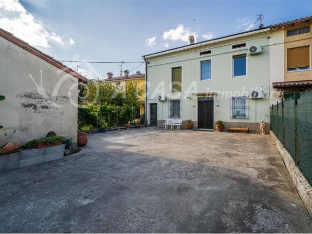 Villa Indipendente in vendita a Santa Croce, Zibello