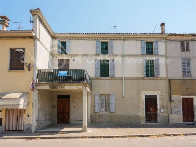 Villa Indipendente in vendita a Polesine Zibello, Pieveottoville