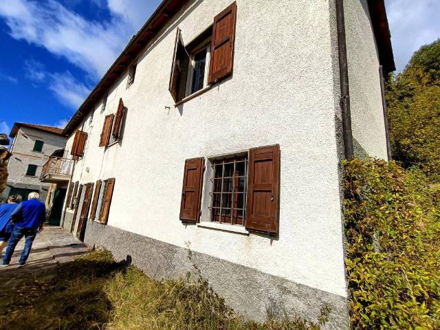Villa Indipendente in vendita a Monteleone, Polinago
