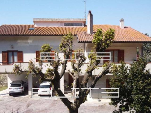 Villa Indipendente in vendita a Marche, Ancona