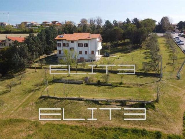 Villa Indipendente in vendita a Marche, Ancona