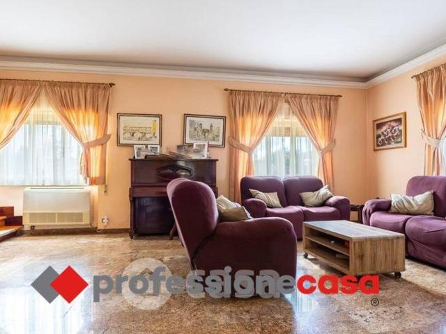 Villa Indipendente in vendita a Roma Capitale, Lazio