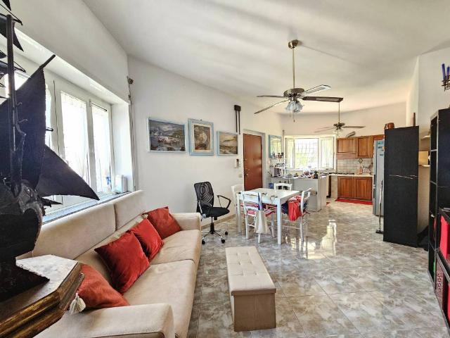 Villa Indipendente in vendita a Torvajanica, Roma Capitale