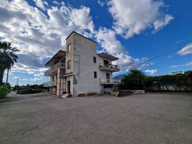 Villa Indipendente in vendita a Pompei, Campania