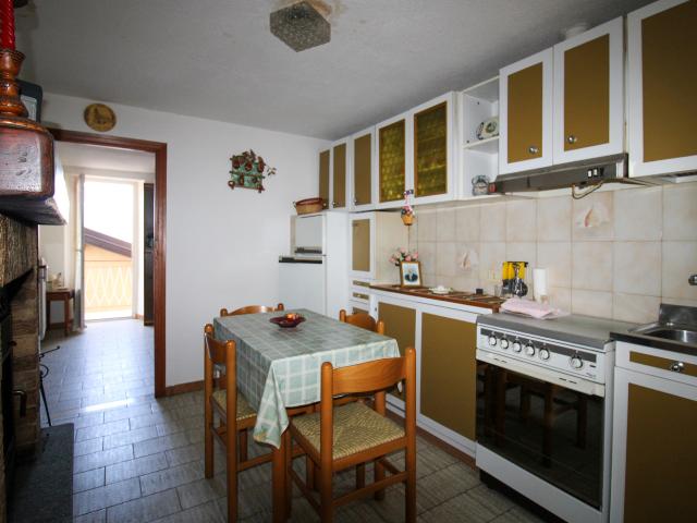 Villa Indipendente in vendita a Ponna, Lombardia