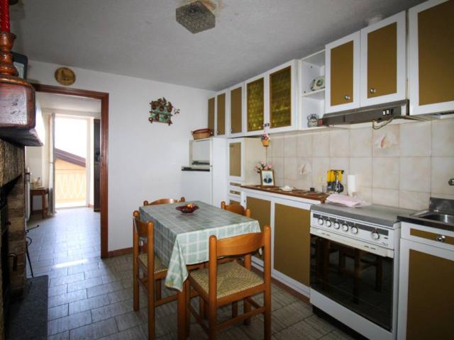 Villa Indipendente in vendita a Ponna, Lombardia