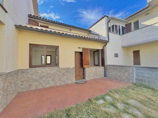 Villa Indipendente in vendita a Le Melorie, Ponsacco