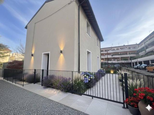 Villa Indipendente in vendita a Le Melorie, Ponsacco
