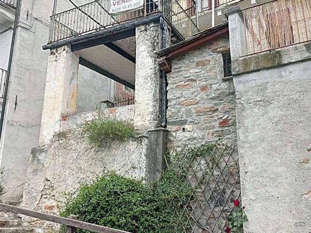 Villa Indipendente in vendita a Ronc-Cretaz, Pont Saint Martin