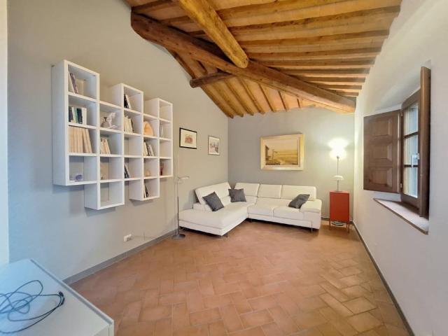 Villa Indipendente in vendita a Unione di Comuni Valdarno e Valdisieve, Pontassieve