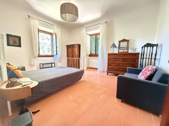 Villa Indipendente in vendita a Unione di Comuni Valdarno e Valdisieve, Pontassieve