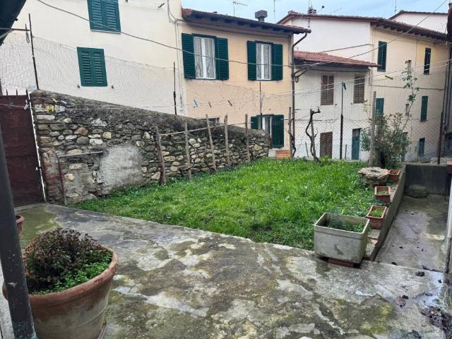 Villa Indipendente in vendita a Unione di Comuni Valdarno e Valdisieve, Pontassieve
